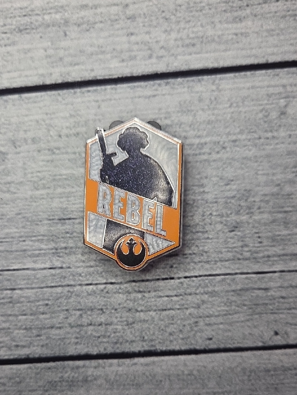 Star Wars Her Universe Princess Leia Rebel Limited Release 2022 Trading Pin